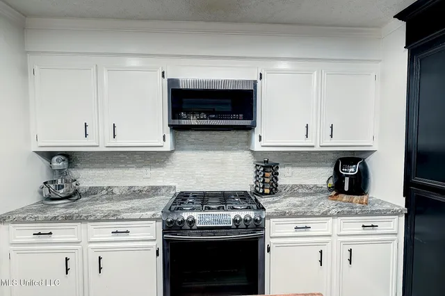 $225,000 | 304 Massey Cove, Carthage, MS 39051