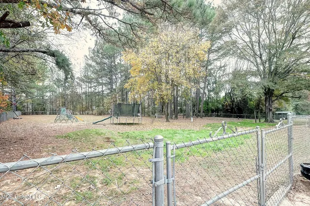 $225,000 | 304 Massey Cove, Carthage, MS 39051