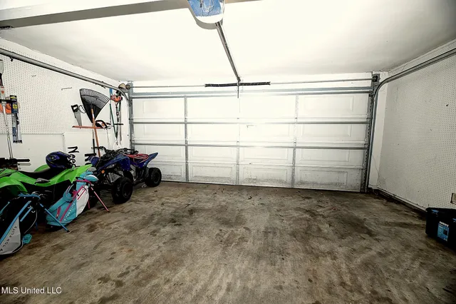 $225,000 | 304 Massey Cove, Carthage, MS 39051