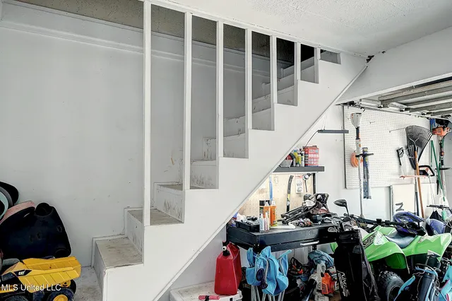 $225,000 | 304 Massey Cove, Carthage, MS 39051