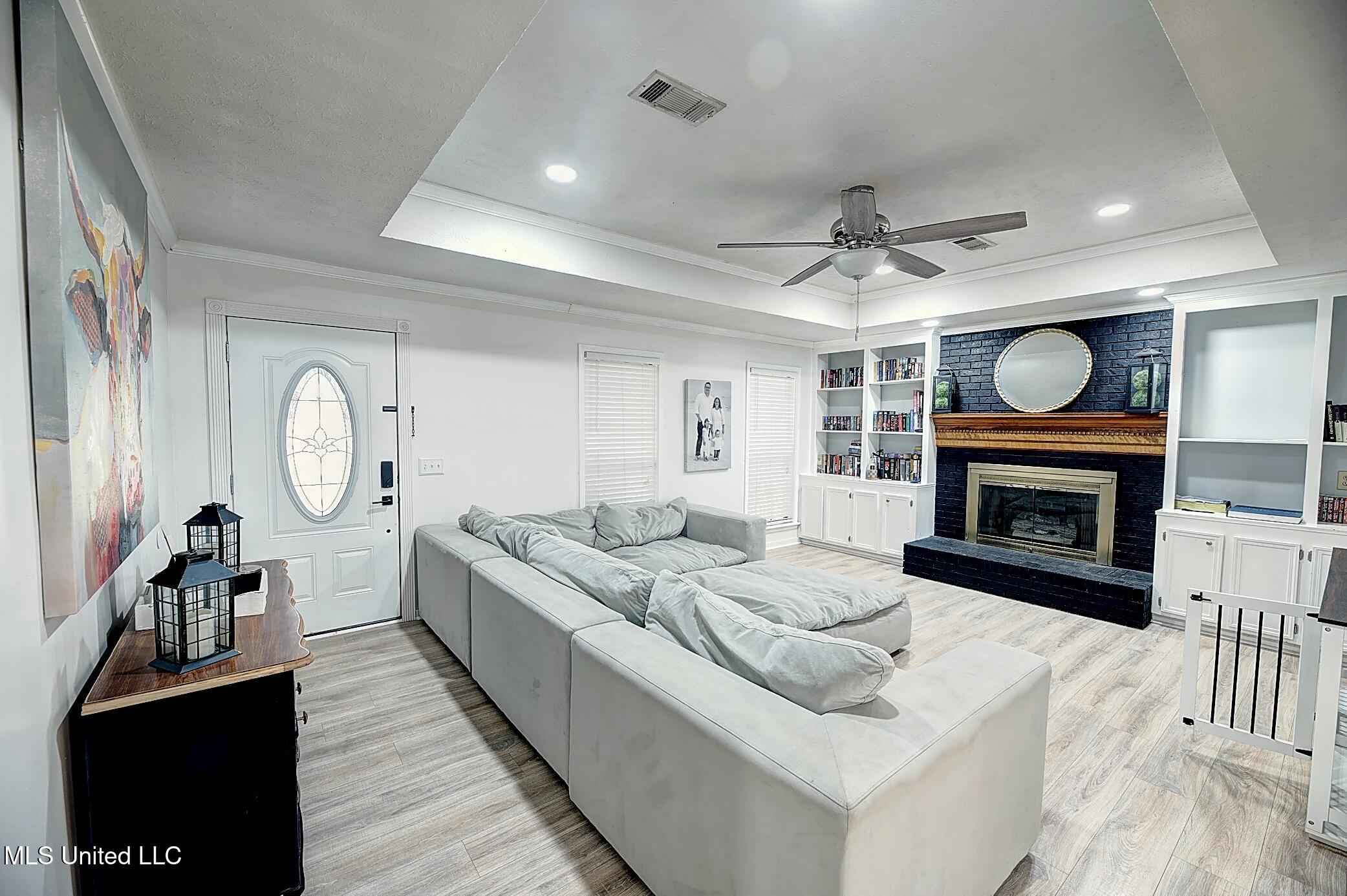 304 Massey Cove Carthage, MS 39051 - Photo 5 of 34 304MasseyCove-055_6_7Natural01