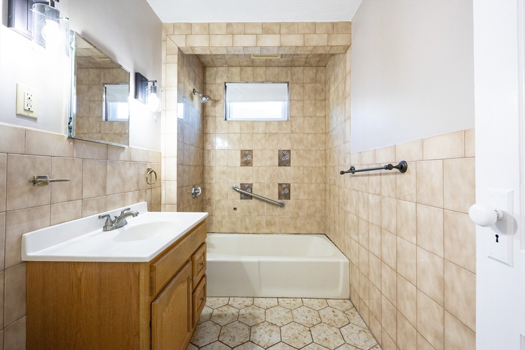 9 St James Road Medford, MA 02155 - Photo 16 of 40 Gallery Image 16