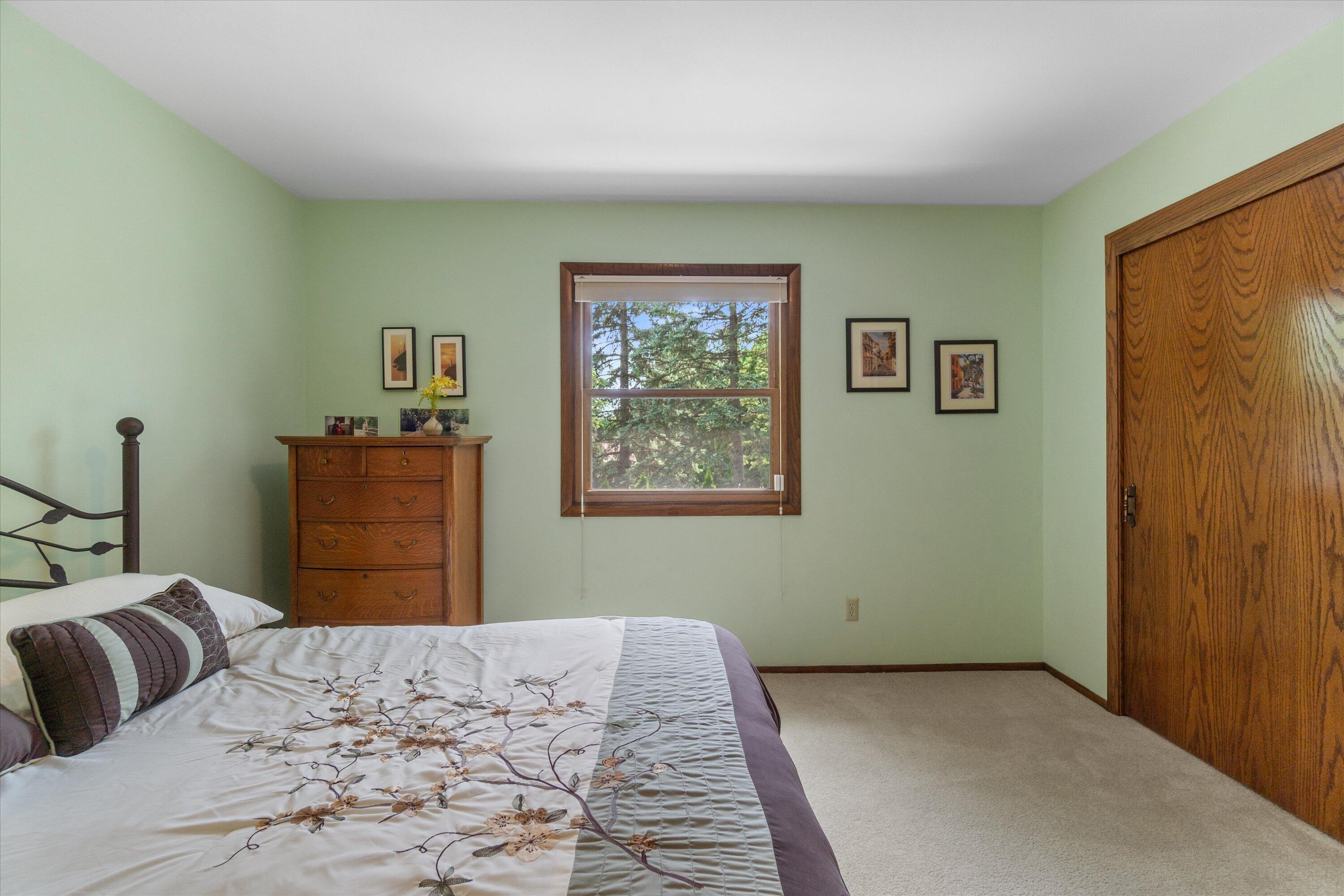 15655 Monet Court Brookfield, WI 53005 - Photo 37 of 60 07-DSC05115