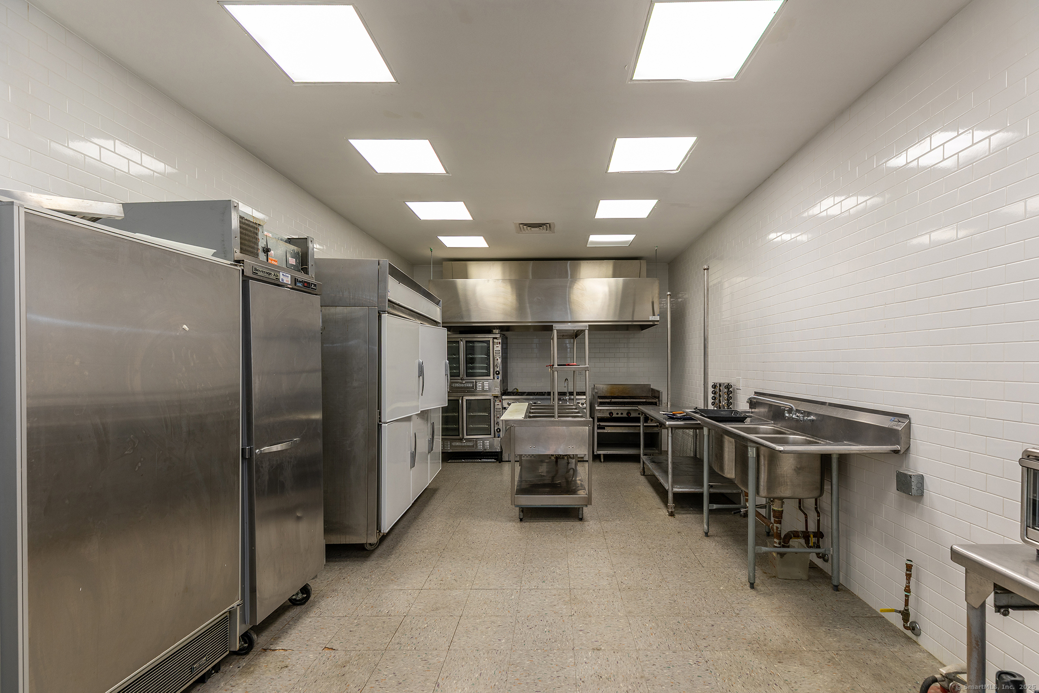 10 Sunny Ridge Road Washington, CT 06793 - Photo 30 of 39 Industrial Kitchen for Large Events