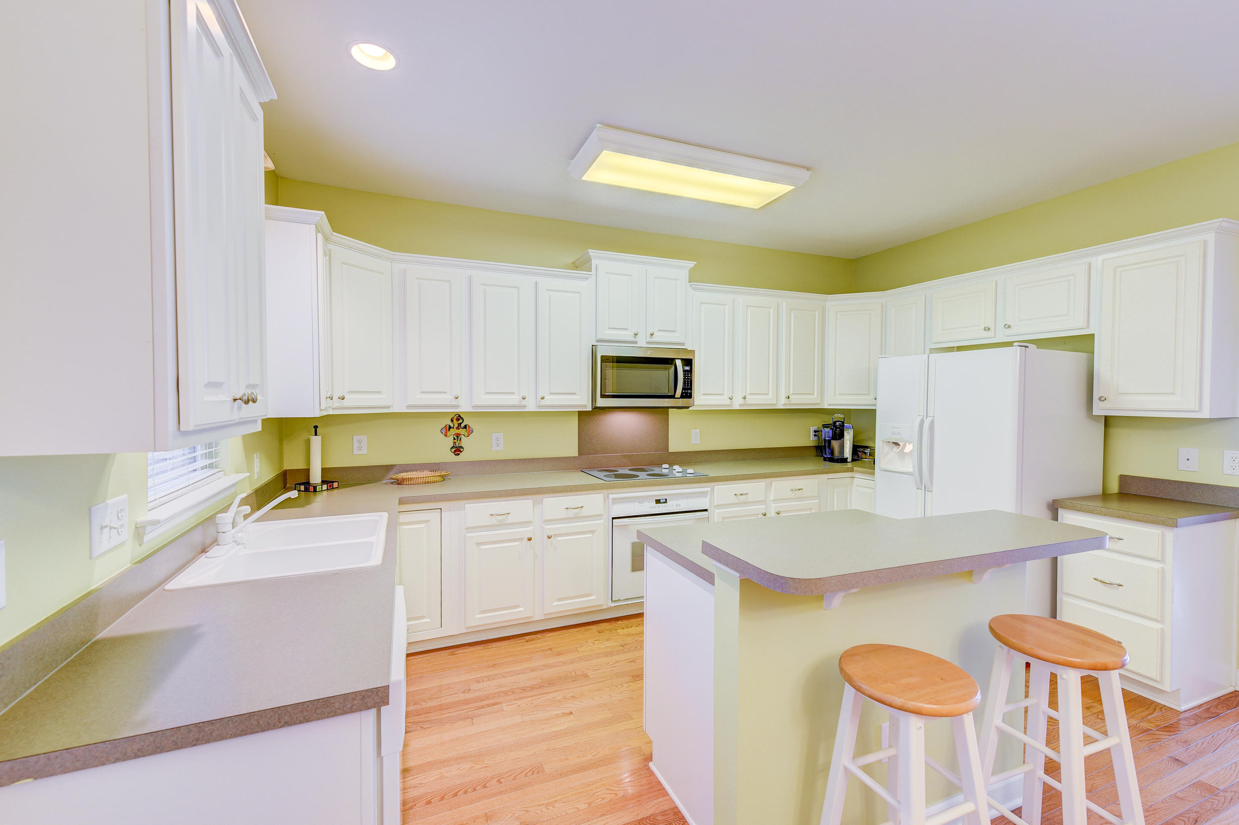268 Fair Sailing Road, Unit 43 Mount Pleasant, SC 29466 - Photo 3 of 28 _DSC8568_69_70_71_72