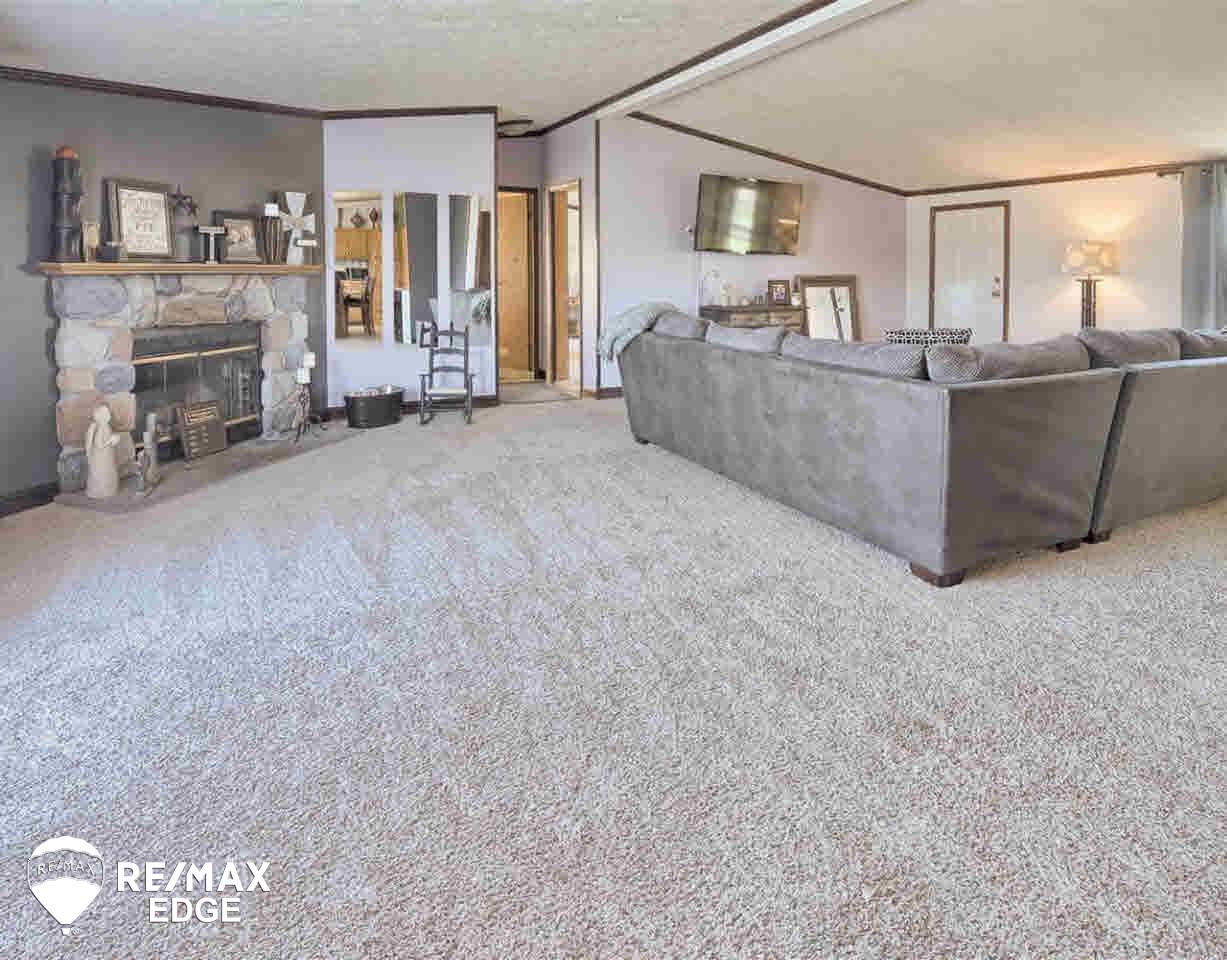 10084 North Center Road Clio, MI 48420 - Photo 11 of 36 21382663-10.JPG