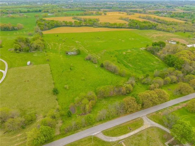 $460,000 | 15915 Plattsburg Road, Kearney, MO 64060