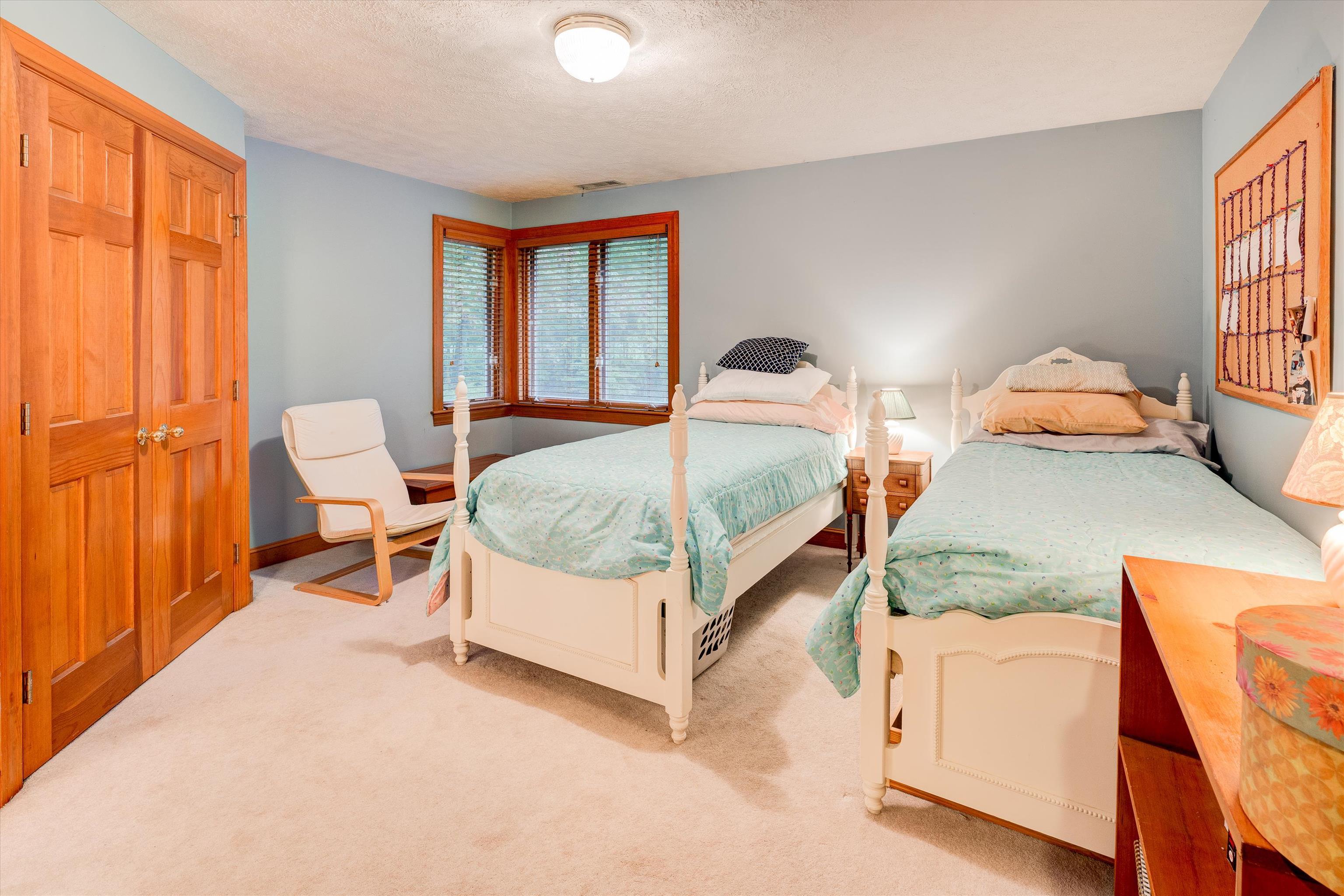 19 The Flume Amherst, NH 03031 - Photo 27 of 39