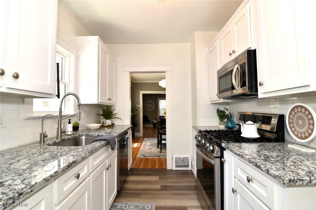 2657 Shaker Road Cleveland Heights, OH 44118 - Photo 16 of 45