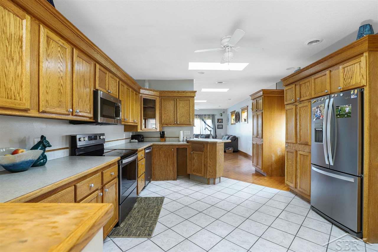 9760 West Freeland Road Freeland, MI 48623 - Photo 10 of 23 50080159-9.JPG