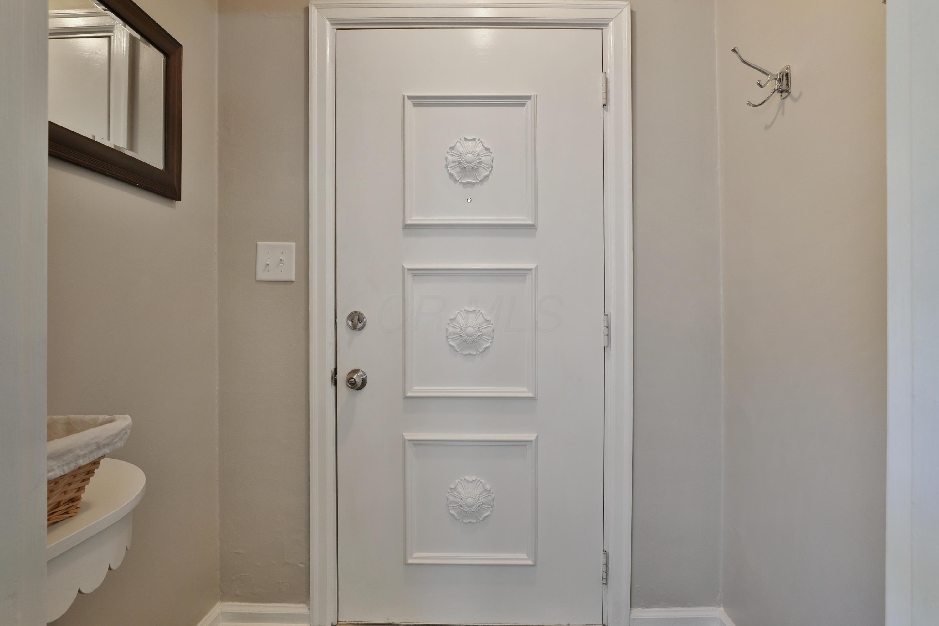 79 Chase Road Columbus, OH 43214 - Photo 4 of 36 Gallery Image 4