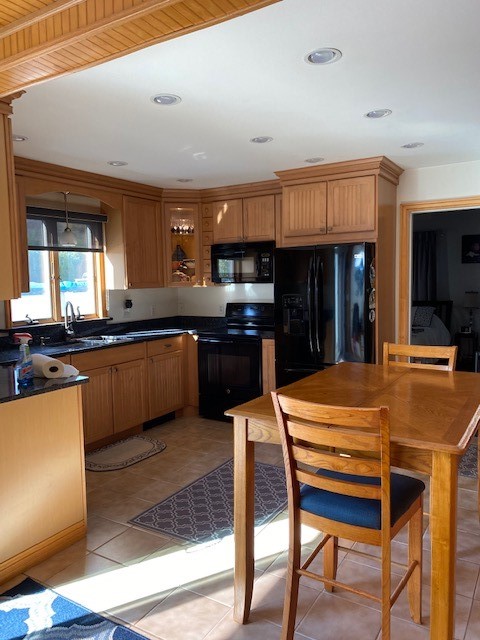 116 George Waterman Road Johnston, RI 02919 - Photo 3 of 35