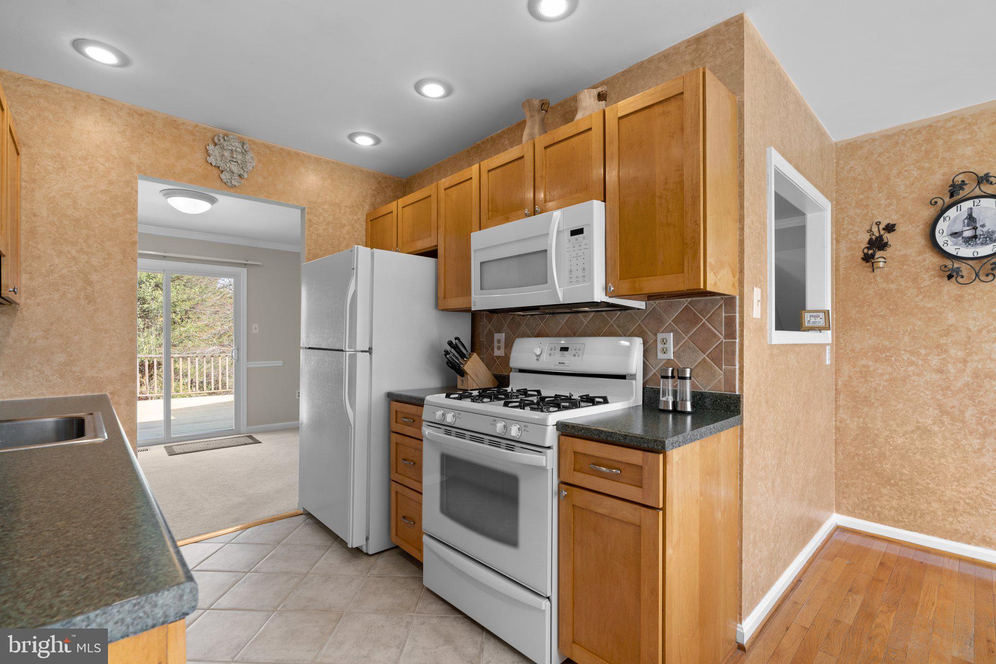 24229 Welsh Road Gaithersburg, MD 20882 - Photo 13 of 38 Gallery Image 13