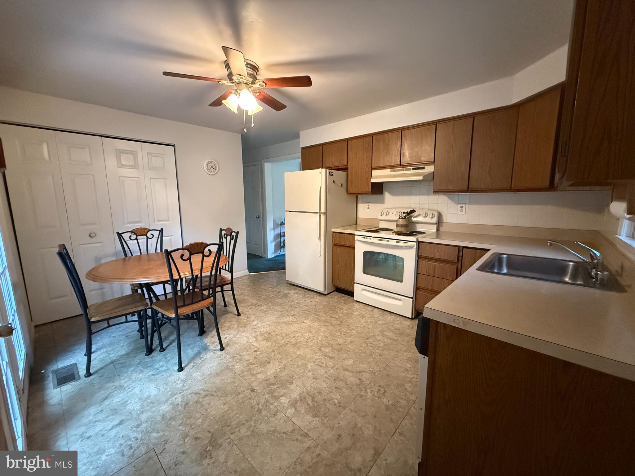 13209 Highland Road Highland, MD 20777 - Photo 9 of 30 Kitchen