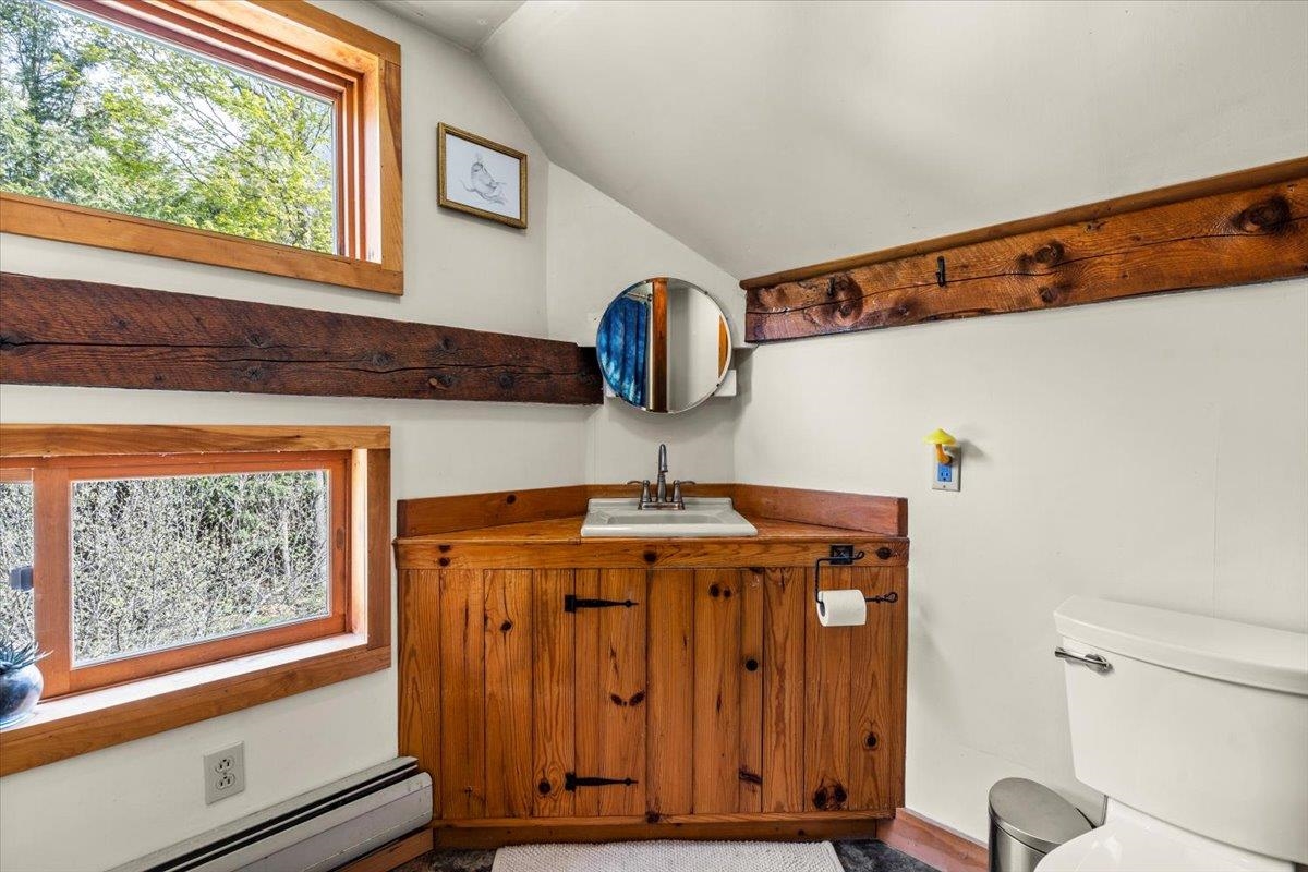 278 Spring Road Tunbridge, VT 05077 - Photo 25 of 52