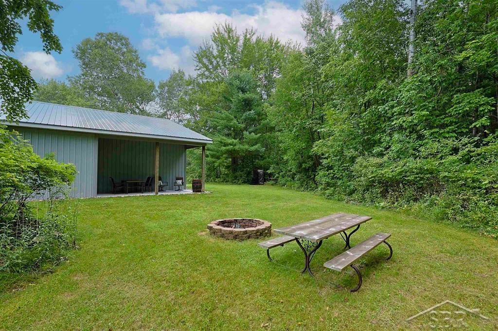 5420 North Eastman Road Midland, MI 48642 - Photo 17 of 35 Gallery Image 17