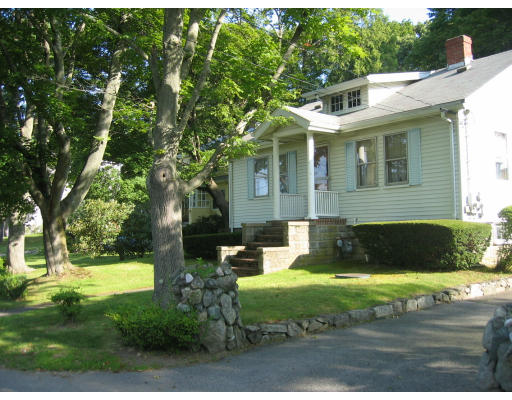 7 Meadow Road Hingham, MA 02043 - Photo 1 of 8 Gallery Image 1