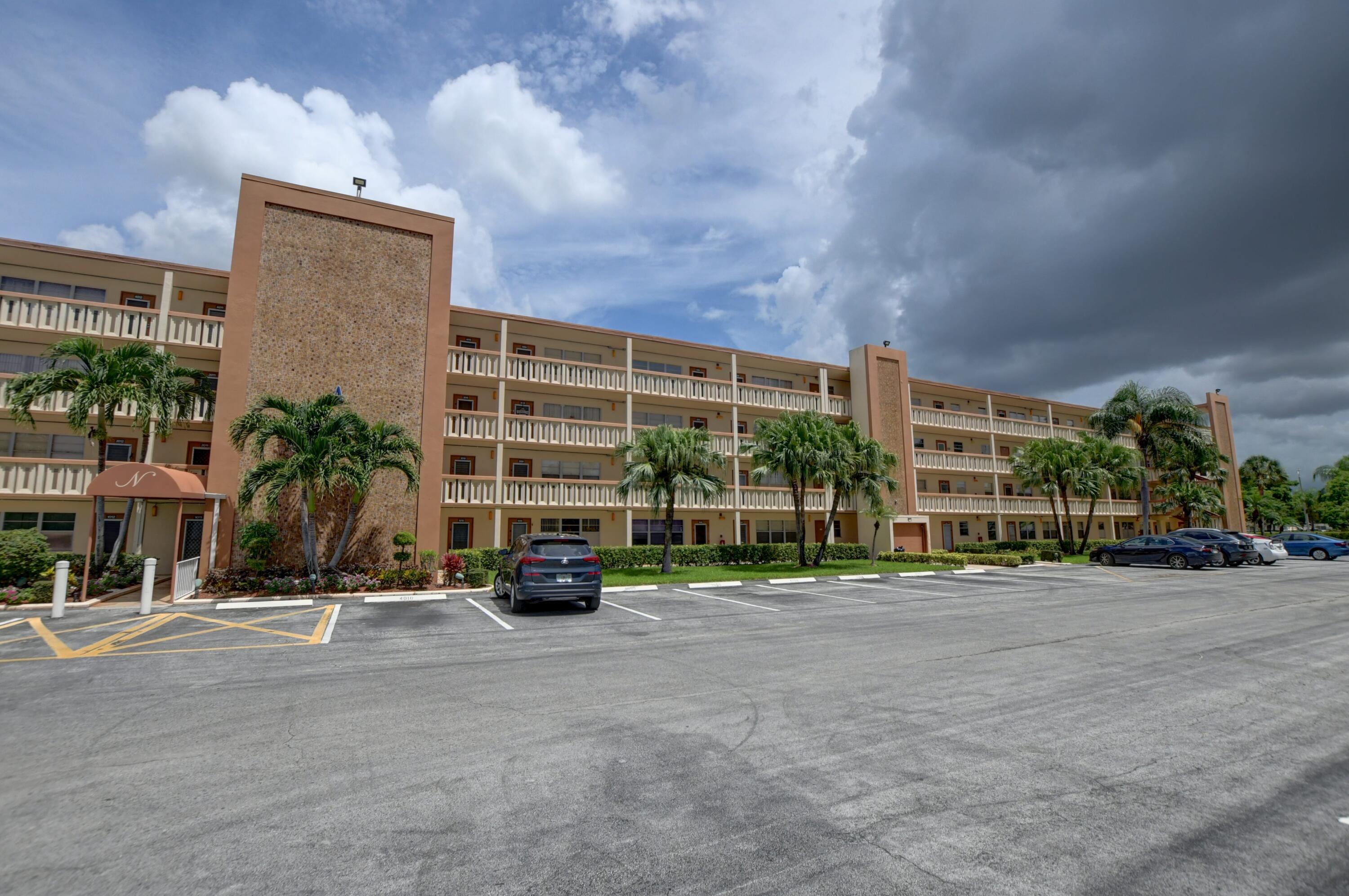 4006 Newcastle A Boca Raton, FL 33434 - Photo 15 of 30 EBF_2801_2_3_4_5