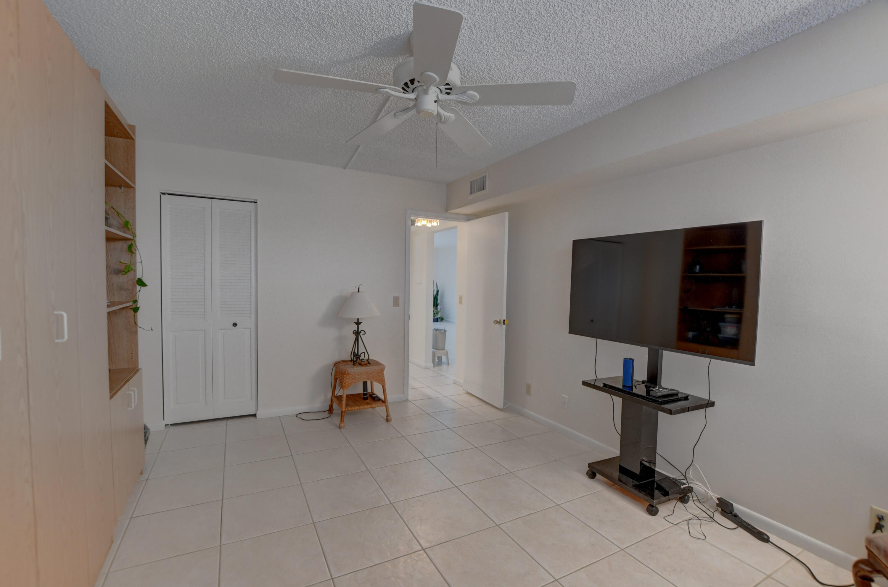 4006 Newcastle A Boca Raton, FL 33434 - Photo 19 of 30 EBF_2816_17_18_19_20