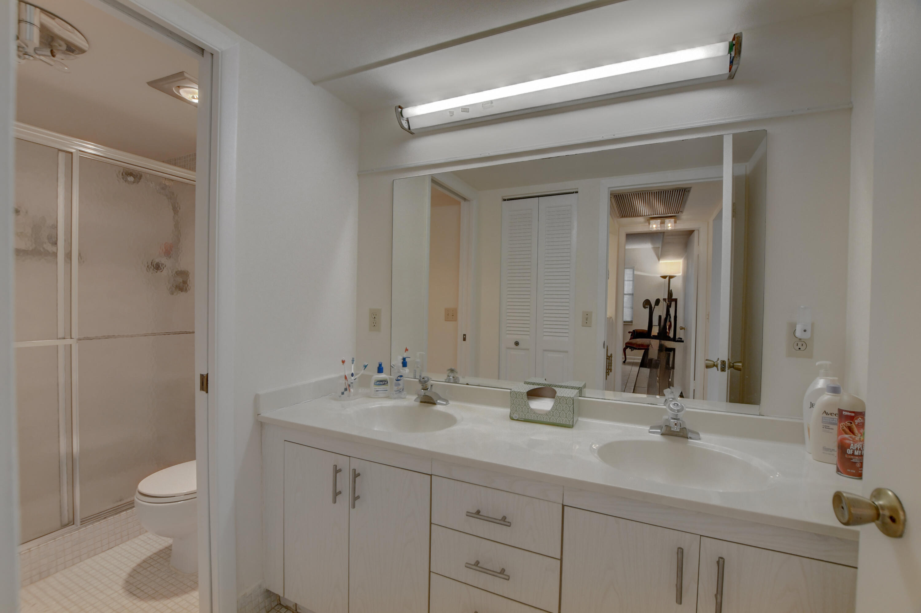 4006 Newcastle A Boca Raton, FL 33434 - Photo 21 of 30 EBF_2826_27_28_29_30