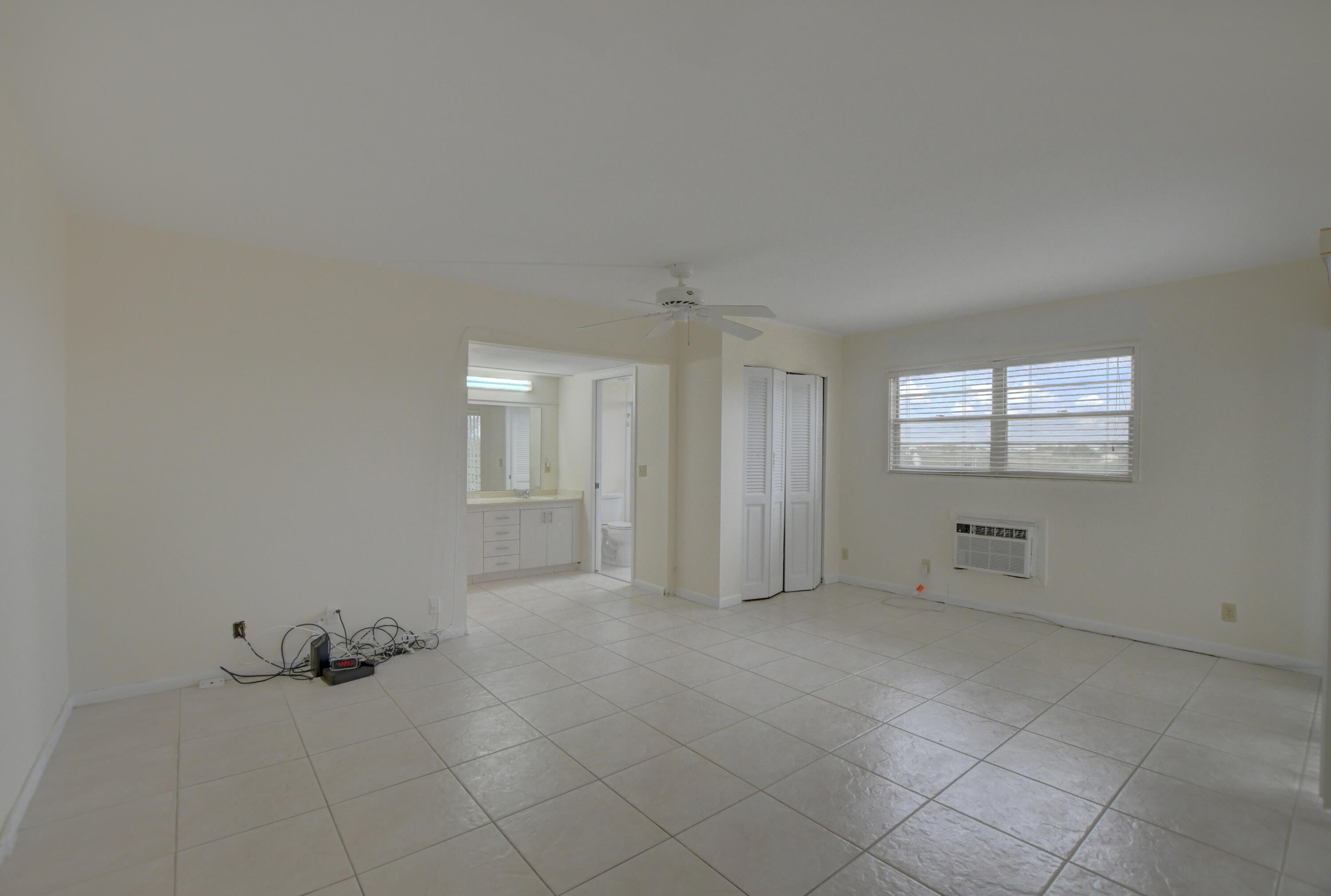 4006 Newcastle A Boca Raton, FL 33434 - Photo 22 of 30 EBF_2896_897_898_899_900