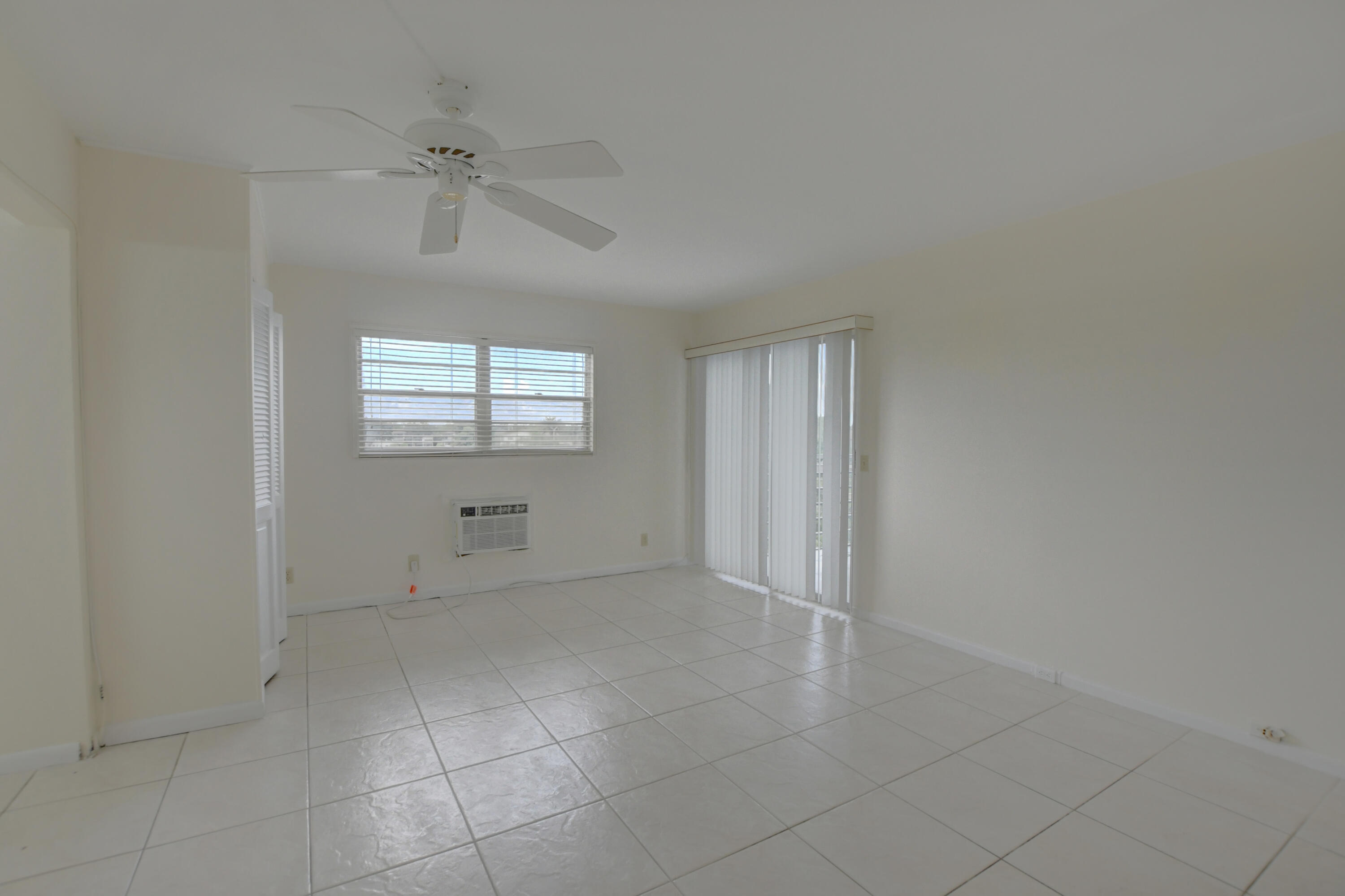 4006 Newcastle A Boca Raton, FL 33434 - Photo 23 of 30 EBF_2901_2_3_4_5