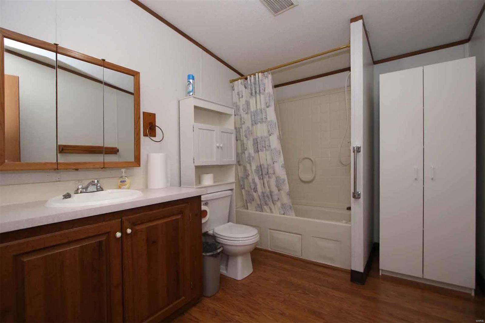 9000 Old St Louis Road Belleville, IL 62223 - Photo 30 of 43 Gallery Image 30