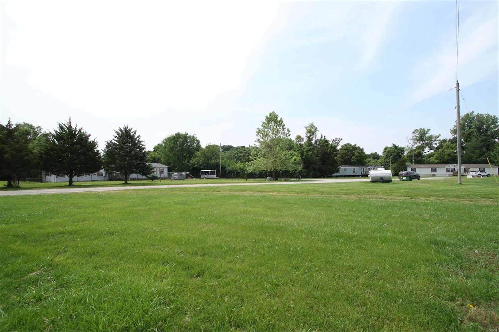 9000 Old St Louis Road Belleville, IL 62223 - Photo 4 of 43 Gallery Image 4