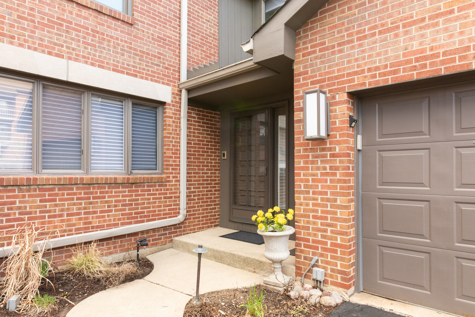 49 Park Lane, Unit 49 Park Ridge, IL 60068 - Photo 2 of 39