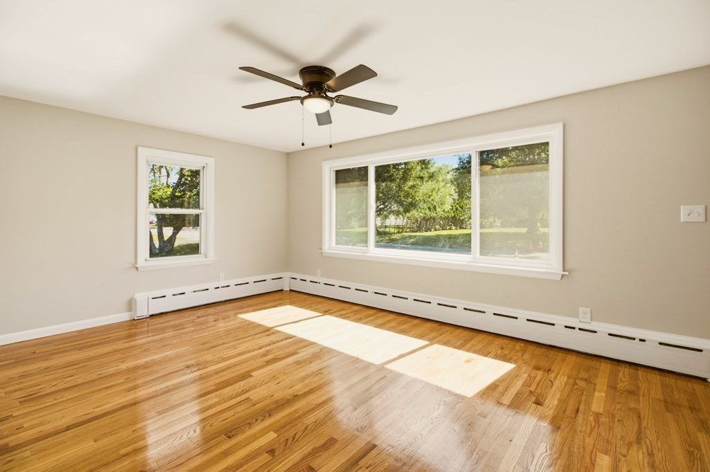 125 Davis Road Westport, MA 02790 - Photo 5 of 41