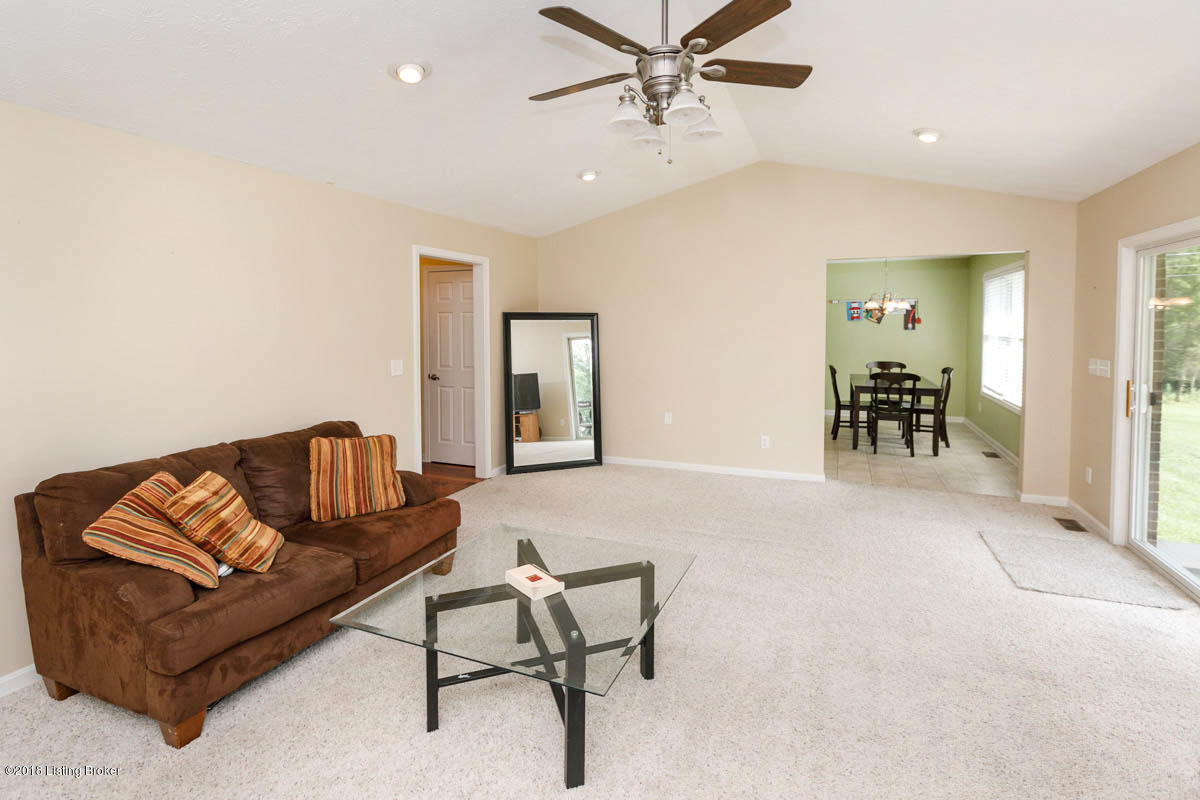 535 Ridgeview Drive Shepherdsville, KY 40165 - Photo 6 of 35 021