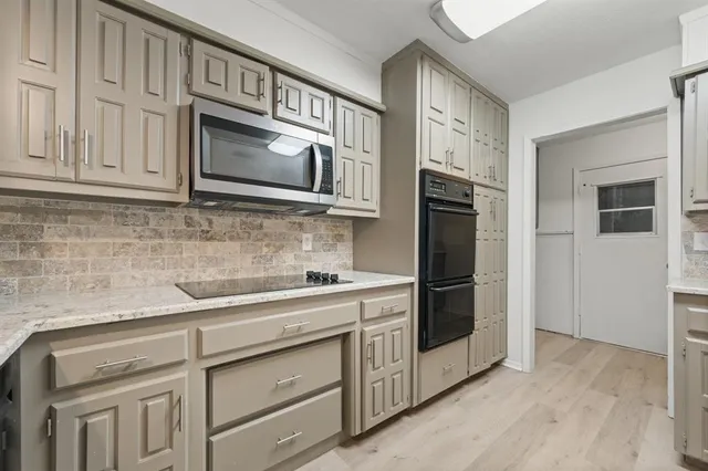 $283,000 | 908 Stonelake Drive, Cleburne, TX 76033