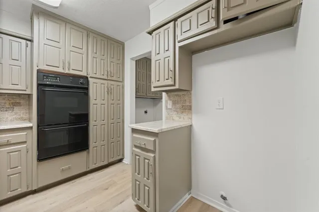 $283,000 | 908 Stonelake Drive, Cleburne, TX 76033