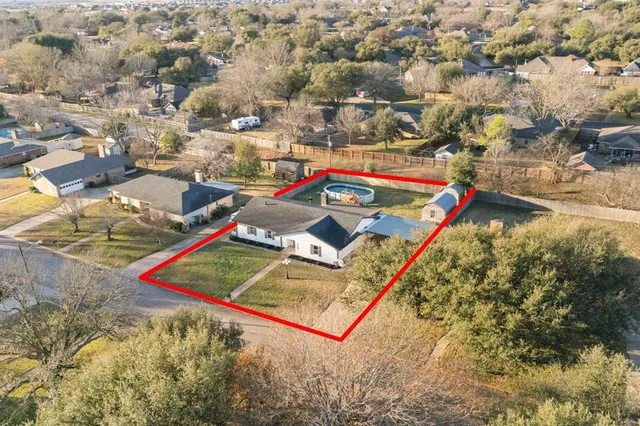 $283,000 | 908 Stonelake Drive, Cleburne, TX 76033