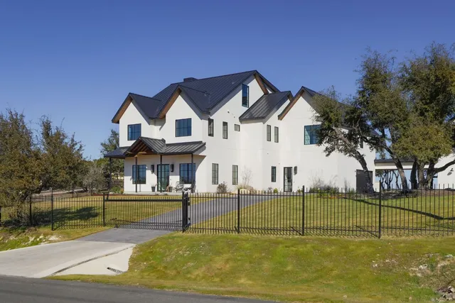 $3,749,000 | 4405 Hennig Drive, Austin, TX 78738