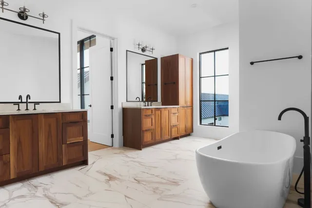 $3,749,000 | 4405 Hennig Drive, Austin, TX 78738