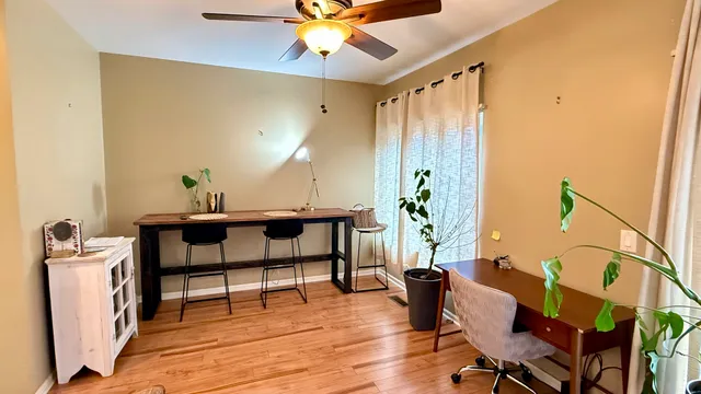 $1,900 | 3359 Blue Ridge Drive, Carpentersville, IL 60110