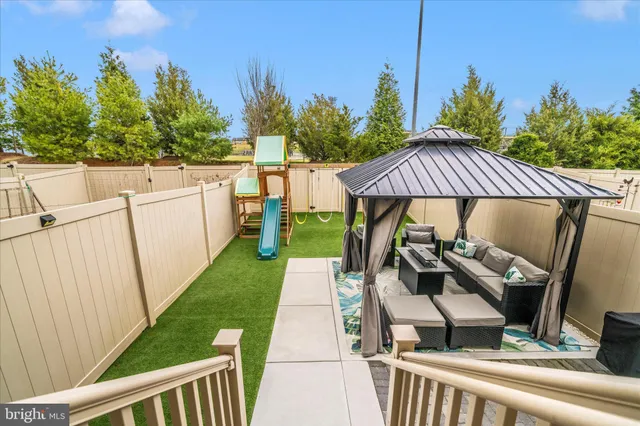 a view of a house with garage