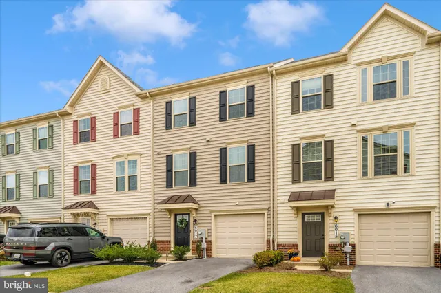 $475,000 | 6017 Etterbeek Street, New Market, MD 21774