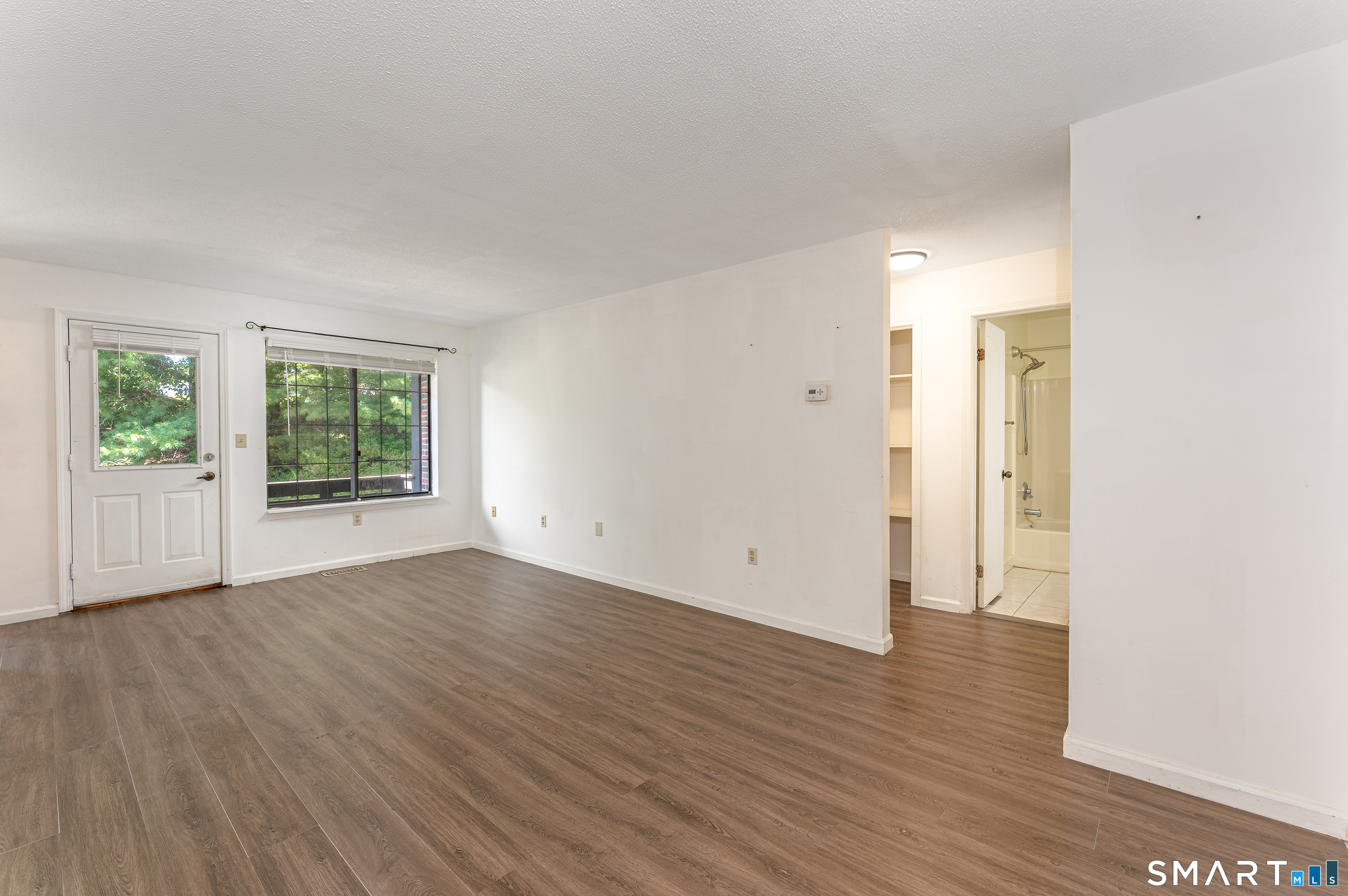 365 Mather Street, Unit 176 Hamden, CT 06514 - Photo 11 of 23 Gallery Image 11