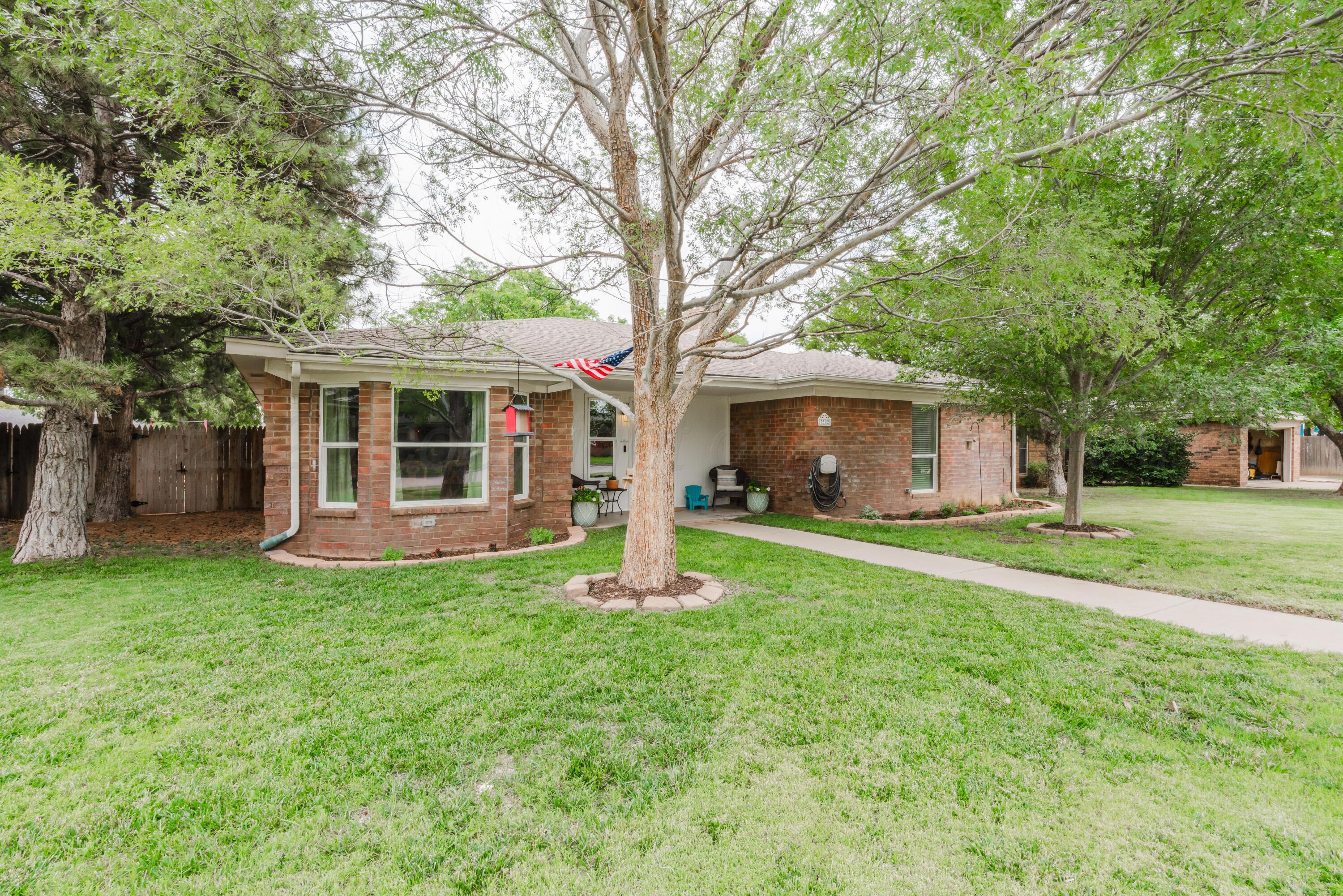 7302 Holyoke Trail Amarillo, TX 79121 - Photo 2 of 40 Front