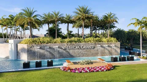 $1,598,000 | 9651 Spruce Woods Drive, Boynton Beach, FL 33473