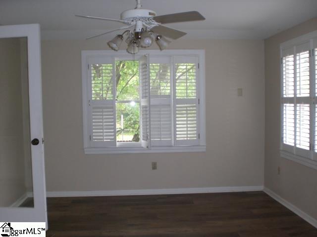 228 Grove Road Greenville, SC 29605 - Photo 5 of 44 Gallery Image 5