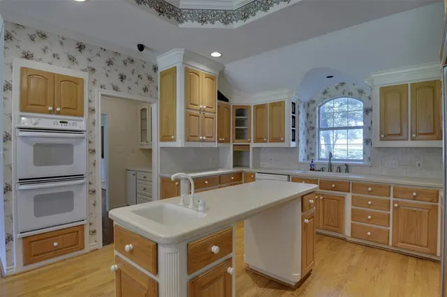 $749,000 | 2215 California Lane, Arlington, TX 76015