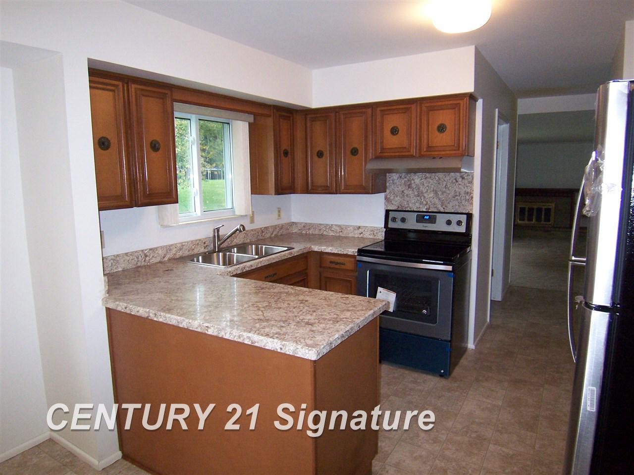9226 Potter Road Flushing, MI 48433 - Photo 6 of 28