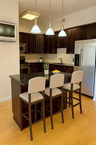 $2,400 | 455 West Wood Street, Unit 212, Palatine, IL 60067