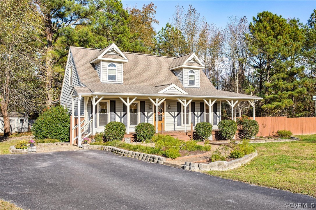 17849 Willowynde Road Chester, VA 23836 - Photo 2 of 44 Gallery Image 2