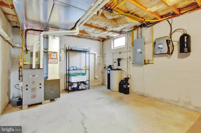 $389,900 | 606 Brentwood Drive, Lititz, PA 17543