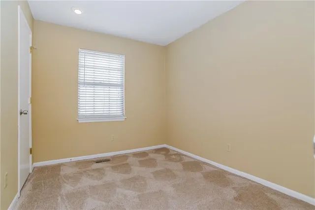 $2,205 | 1126 East Elizabeth Street, Olathe, KS 66061