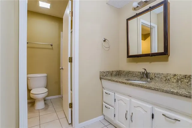 $2,205 | 1126 East Elizabeth Street, Olathe, KS 66061